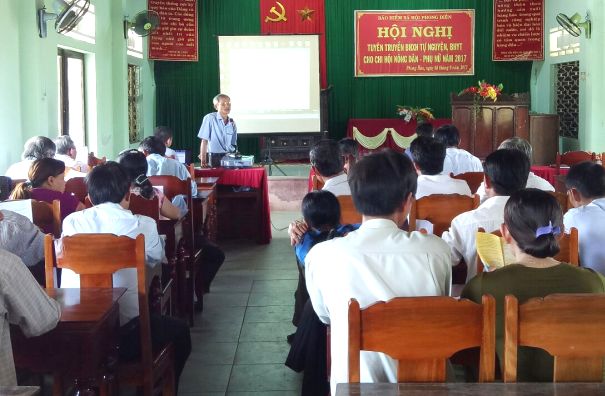 Phong Điền Đẩy mạnh công tác tuyên truyền BHXH tự nguyện và BHYT hộ gia đình
