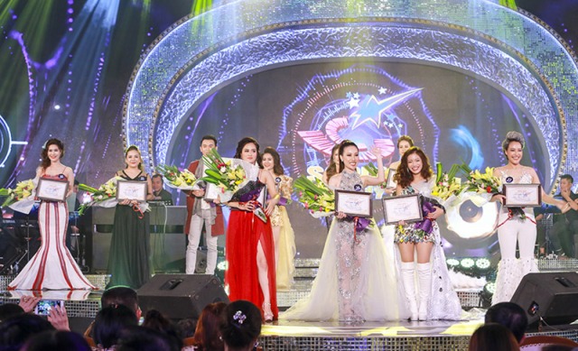 Đêm thi phong cách nhạc nhẹ 4 nữ thí sinh lọt vào đêm xếp hạng trao giải Sao Mai toàn quốc 2017