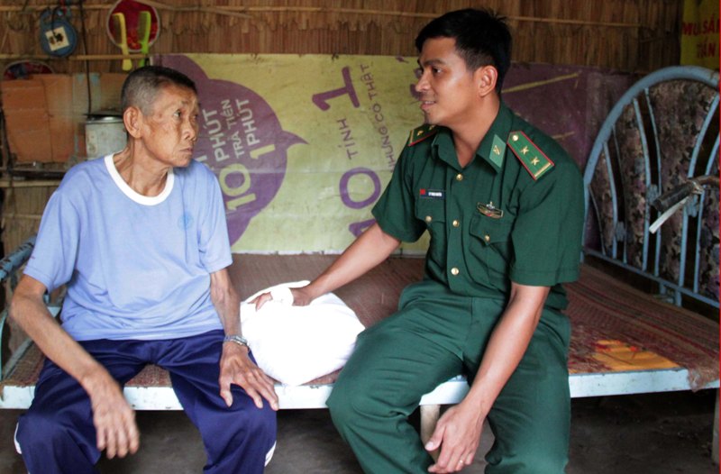 Người Trung úy Biên phòng hết lòng vì người nghèo