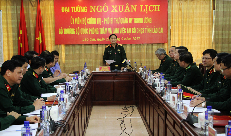 Bộ trưởng Bộ Quốc phòng Lào Cai coi trọng và củng cố vững chắc quốc phòng - an ninh
