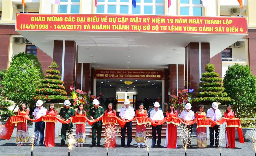 Bộ Tư lệnh Vùng Cảnh sát biển 4 kỷ niệm 19 năm Ngày thành lập và khánh thành trụ sở mới ​