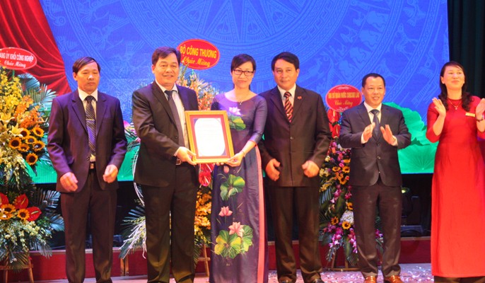 Trường ĐH Công nghiệp Hà Nội công bố đạt tiêu chuẩn kiểm định chất lượng giáo dục