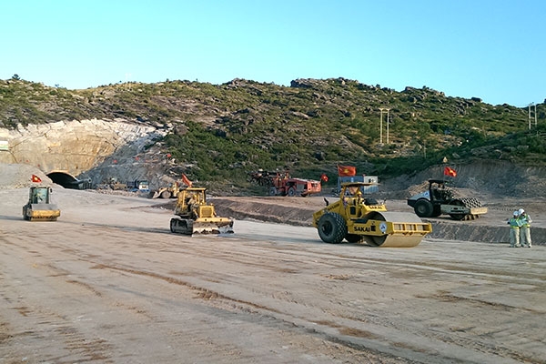 Đẩy nhanh tiến độ các dự án giao thông trọng điểm