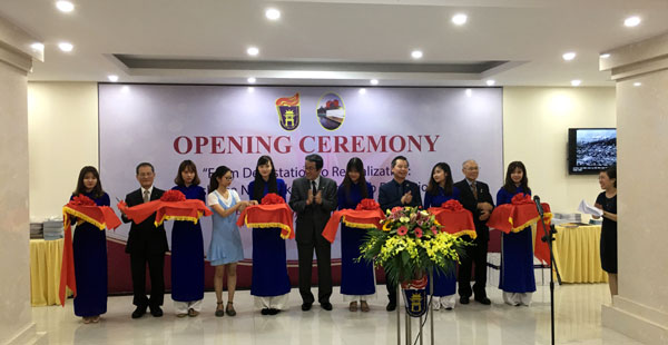 Triển lãm ảnh về từ đổ nát đến hồi sinh