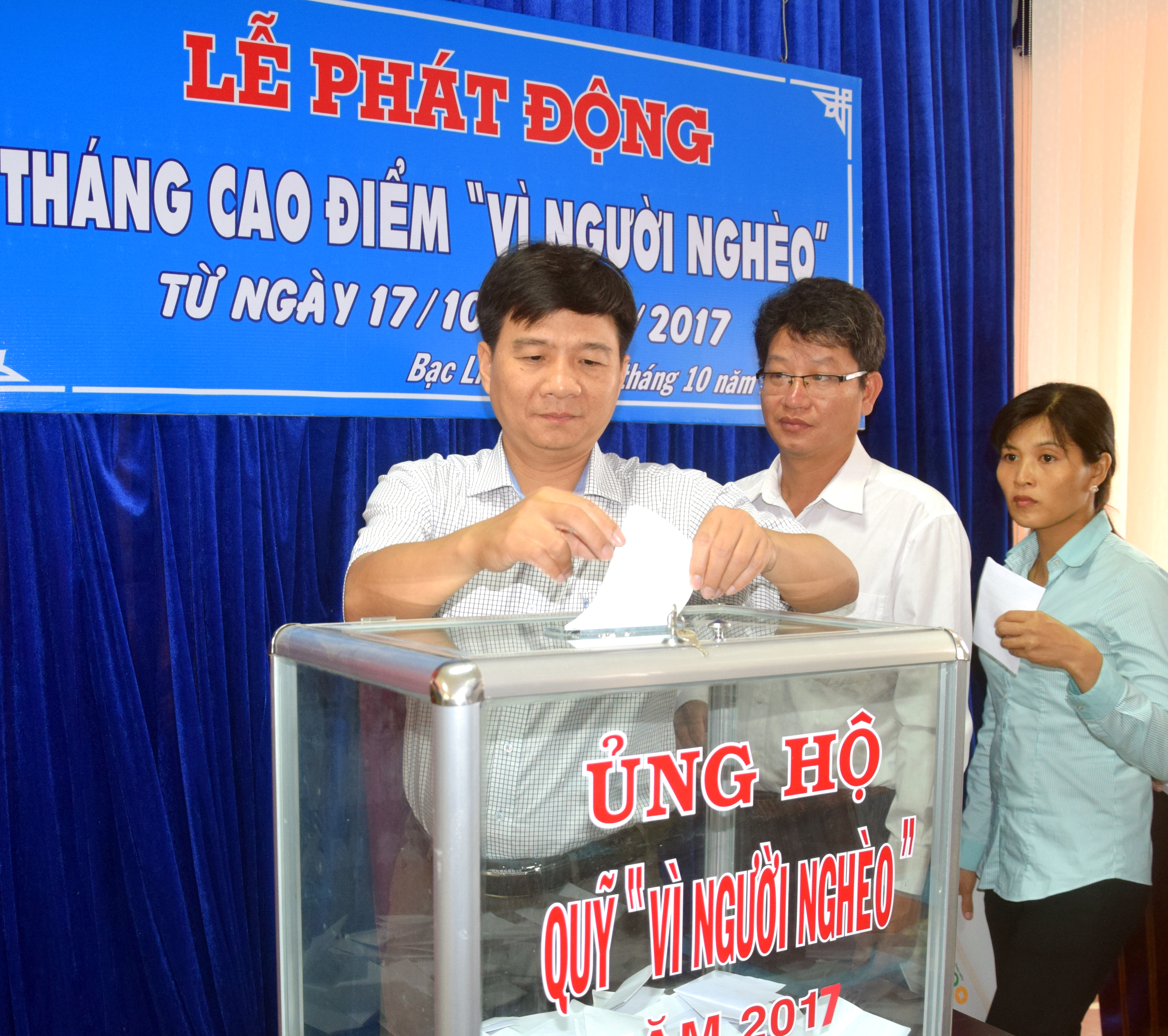 Phát động Tháng cao điểm vì người nghèo năm 2017