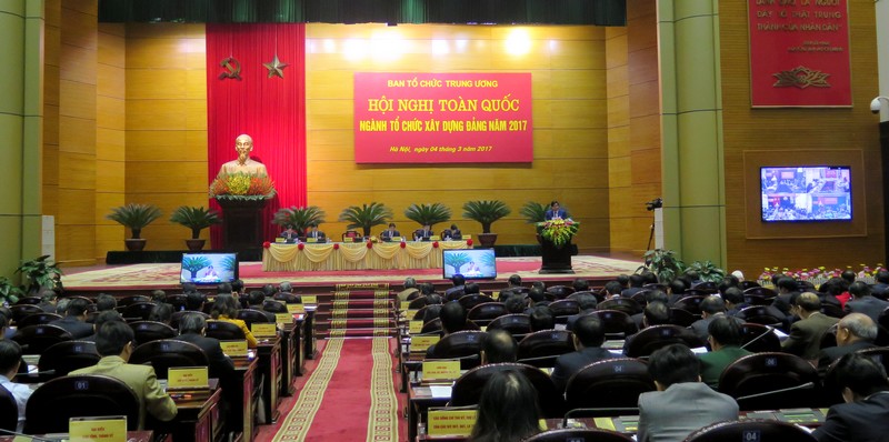 Quy định của Bộ Chính trị về luân chuyển cán bộ