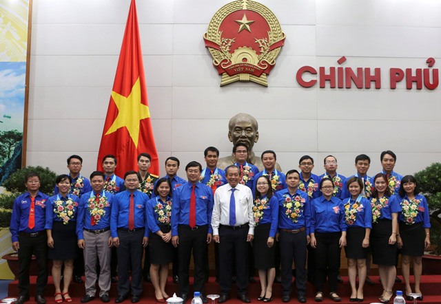 Phó Thủ tướng Trương Hòa Bình Phát huy trí tuệ, tinh thần sáng tạo của cán bộ, công chức, viên chức trẻ