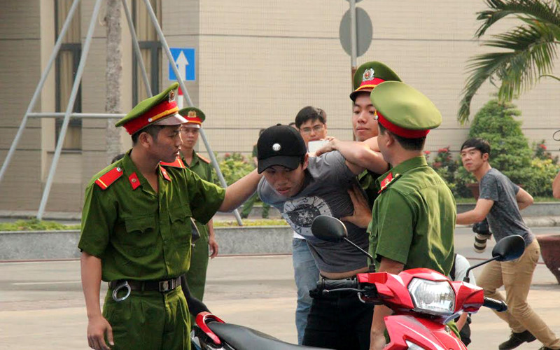 Tăng cường phòng ngừa, đấu tranh với tội phạm chống người thi hành công vụ