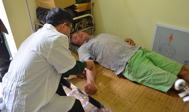 Đồn Biên phòng Cát Bà Hải Phòng cứu hộ thành công người bị nạn trên biển