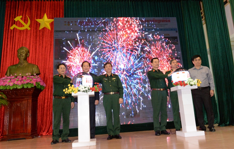 Khai trương Báo Quân đội nhân dân điện tử tiếng Lào và tiếng Khmer