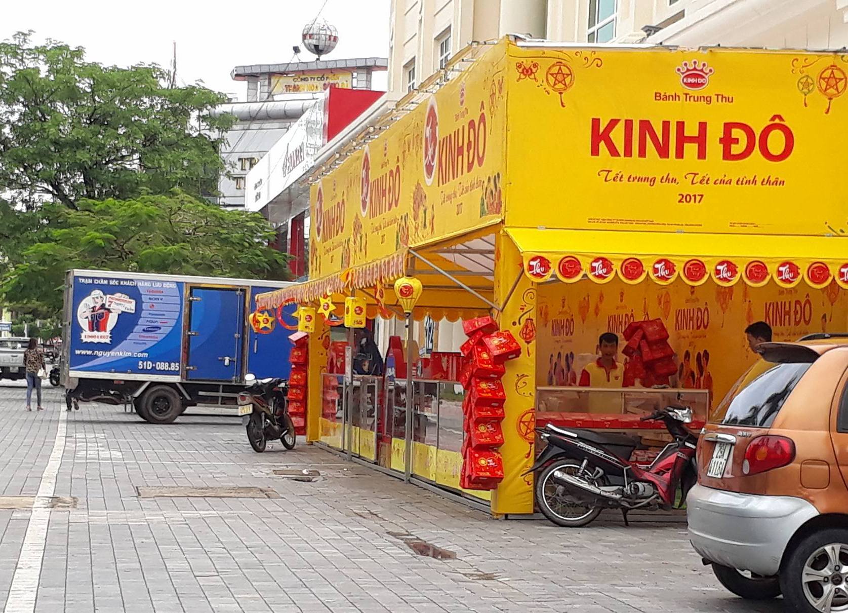Bánh Trung thu “ế” đi về đâu  ​
