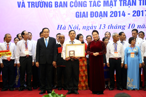 Chủ tịch Quốc hội Nguyễn Thị Kim Ngân Công tác Mặt trận phải không ngừng đổi mới