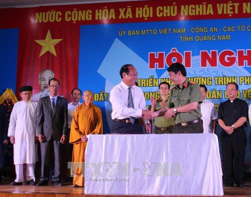 Đẩy mạnh phong trào toàn dân bảo vệ an ninh Tổ quốc trong đồng bào các tôn giáo
