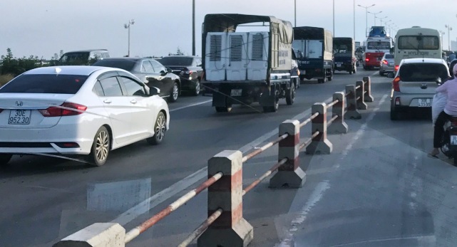 Đẩy nhanh áp dụng thu phí đường bộ điện tử tự động không dừng