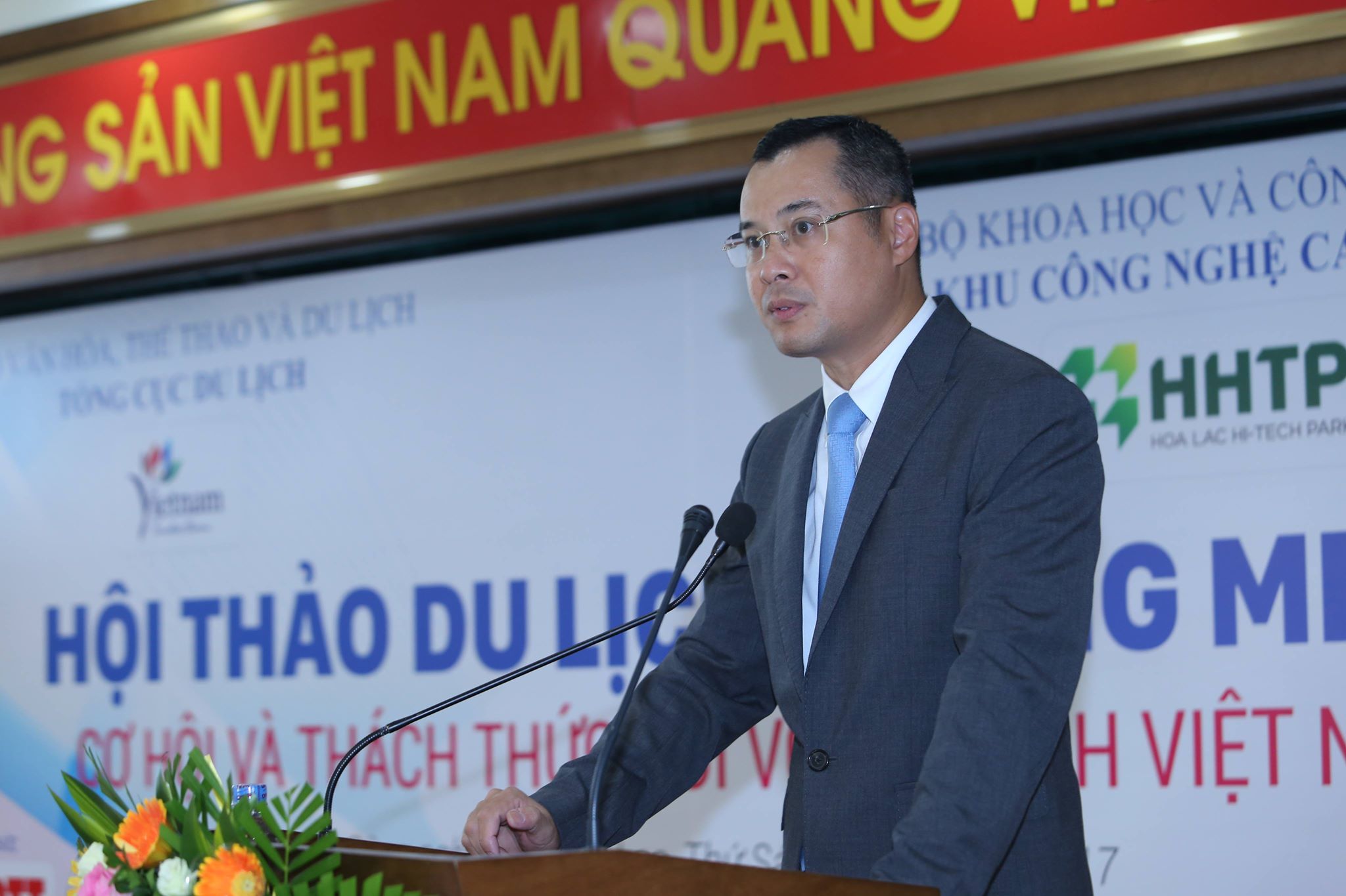 Ứng dụng công nghệ thông tin, thúc đẩy du lịch thông minh tại Việt Nam