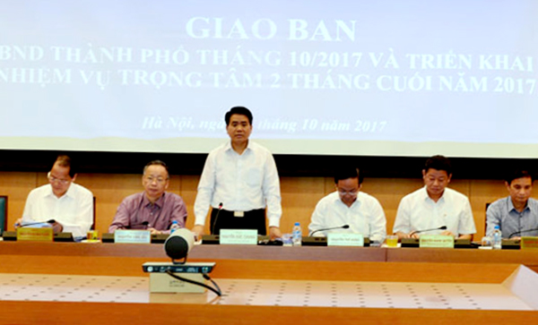 Chủ tịch UBND TP Hà Nội yêu cầu cắt giảm các thủ tục hành chính không cần thiết