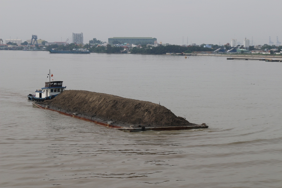 Kiểm tra phản ánh phí vận tải đường thủy cao do mãi lộ