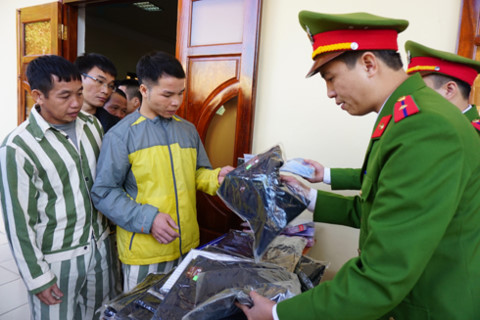 Những chiến sĩ Công an gương mẫu học và làm theo Bác