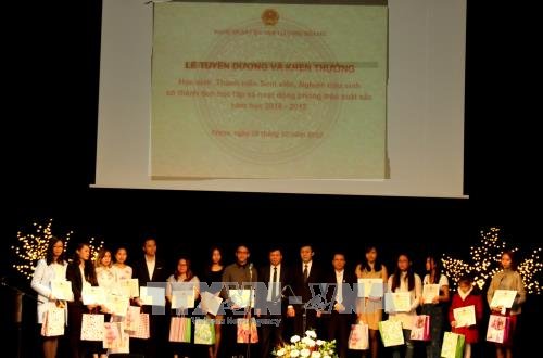 Tôn vinh truyền thống hiếu học của người Việt tại Séc