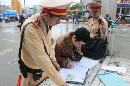 Nộp phạt trễ vi phạm giao thông bị xử lý như thế nào