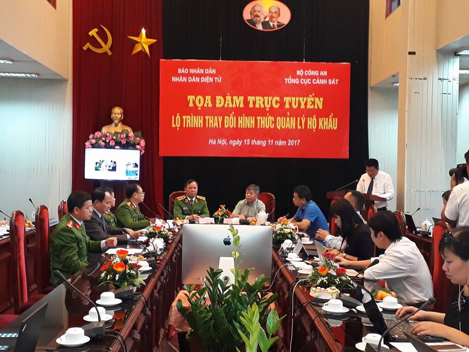 Tọa đàm trực tuyến “Lộ trình thay đổi hình thức quản lý hộ khẩu”