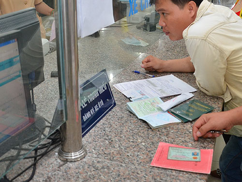​Chính phủ đồng ý bỏ sổ hộ khẩu