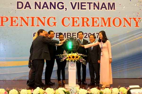 Diễn đàn Tiếng nói tương lai APEC 2017 - Nơi gặp gỡ của thanh niên các nền kinh tế APEC