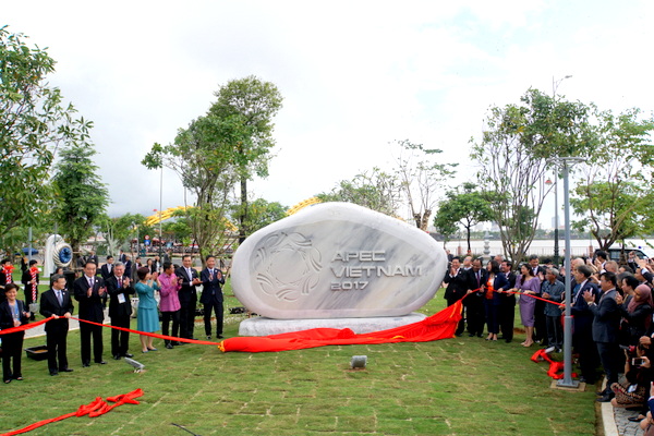 Phó Thủ tướng, Bộ trưởng Phạm Bình Minh chủ trì khai trương Công viên APEC