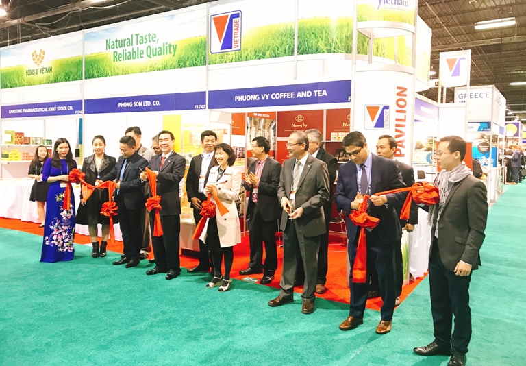 Khai mạc gian hàng Quốc gia Việt Nam tại triển lãm quốc tế thực phẩm PLMA Hoa Kỳ