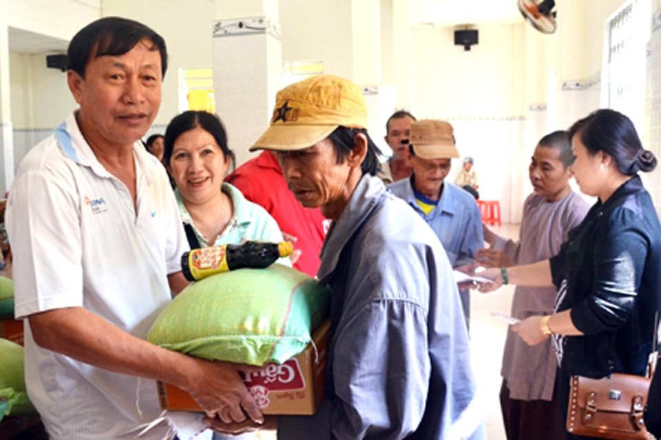 Hội Chữ thập đỏ tỉnh kêu gọi toàn xã hội chung tay ủng hộ, giúp đỡ các đối tượng hoàn cảnh đặc biệt khó khăn