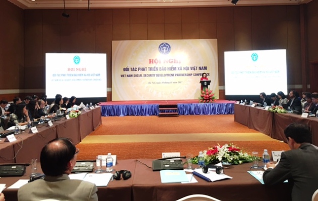 Xây dựng và phát triển hệ thống bảo hiểm xã hội hiện đại, chuyên nghiệp, hiệu quả