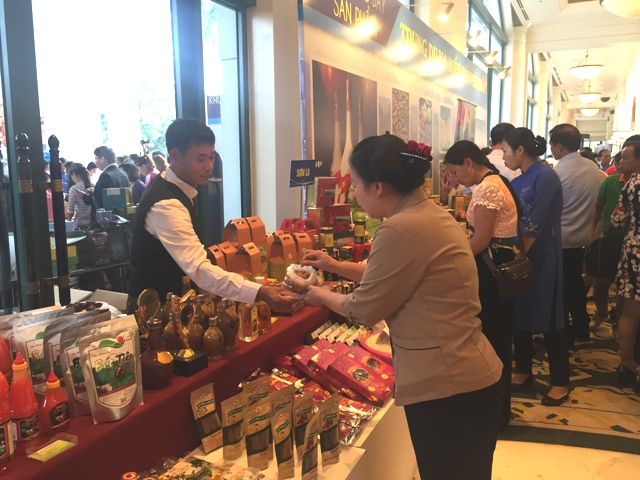 Bảo đảm cân đối cung cầu, bình ổn thị trường cuối năm 2017