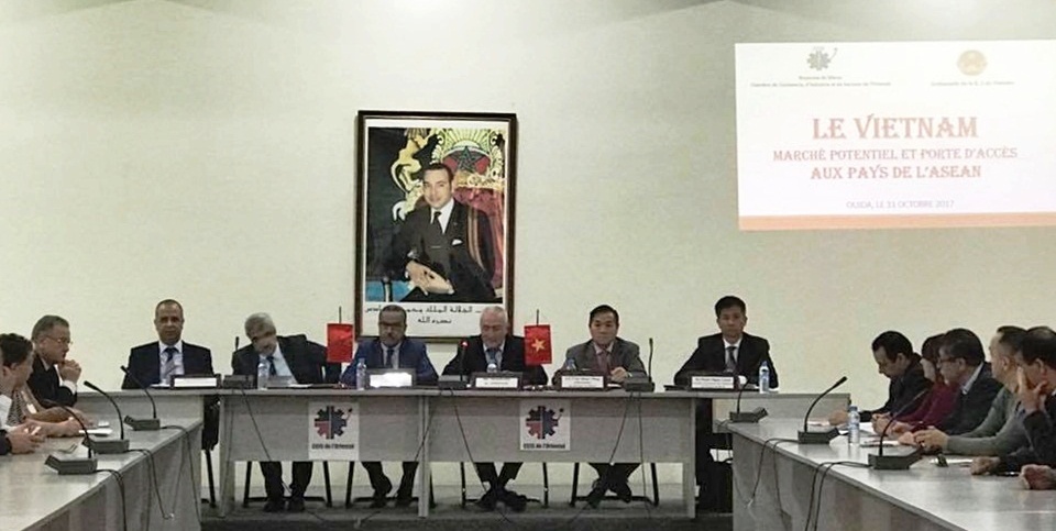 Việt Nam thị trường tiềm năng, cửa ngõ vào ASEAN