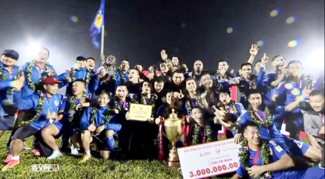 V-League 2017 Quảng Nam lần đầu đăng quang ngôi vô địch