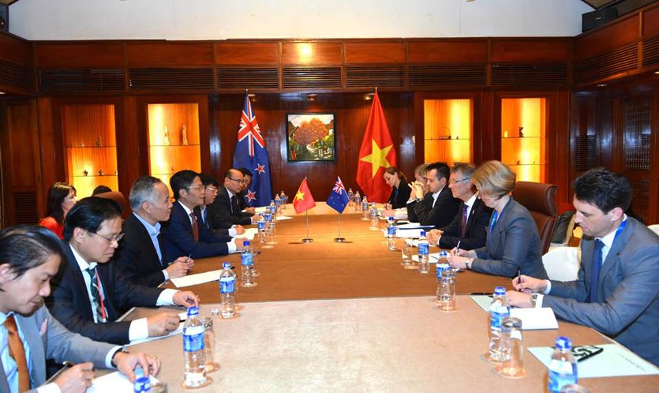 Bộ trưởng Bộ Phát triển Kinh tế, Môi trường, Thương mại và Phát triển xuất khẩu New Zealand làm việc với Bộ Công Thương trong khuôn khổ APEC