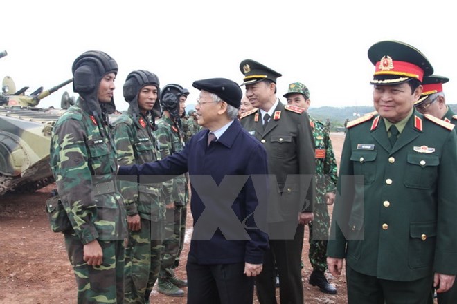 Tổng Bí thư thăm, kiểm tra công tác huấn luyện, sẵn sàng chiến đấu