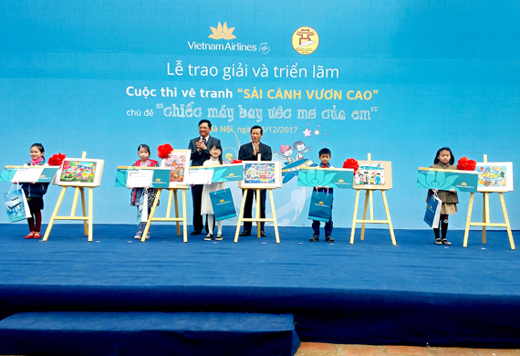 Đất nước qua tranh của học sinh tiểu học