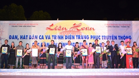 Kon Tum Liên hoan đàn, hát dân ca và trình diễn trang phục truyền thống các dân tộc