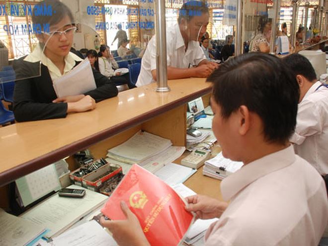 Kiến nghị lùi thời điểm hiệu lực quy định ghi tên cả gia đình trong sổ đỏ