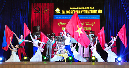 Hưng Yên tổ chức giao lưu nghệ thuật Biển đảo - Trái tim Việt Nam