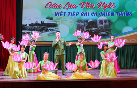 Giao lưu văn nghệ Viết tiếp bài ca chiến thắng