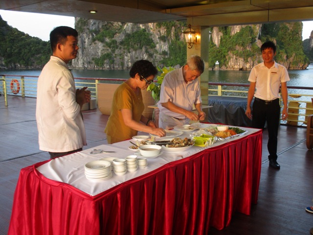 Quảng Ninh Tổng thu từ khách du lịch ước đạt gần 18 nghìn tỷ đồng