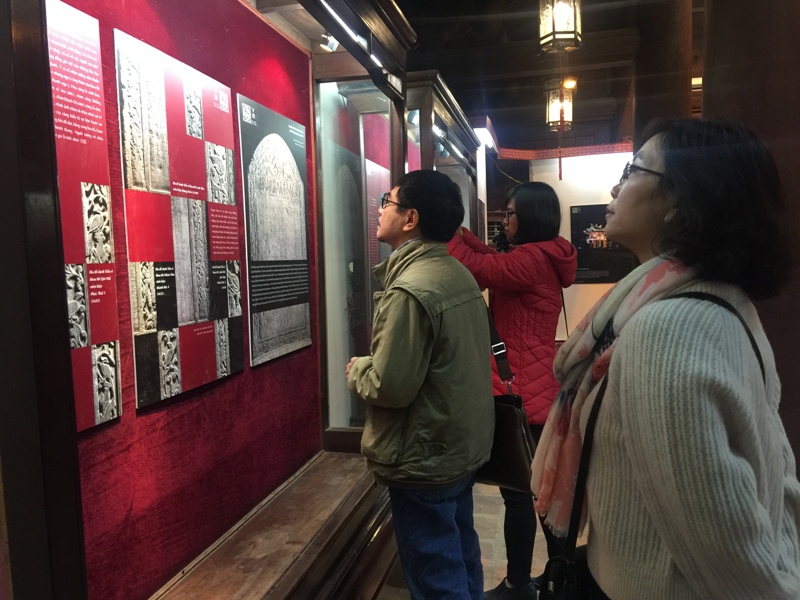 Triển lãm Lung linh sao Khuê