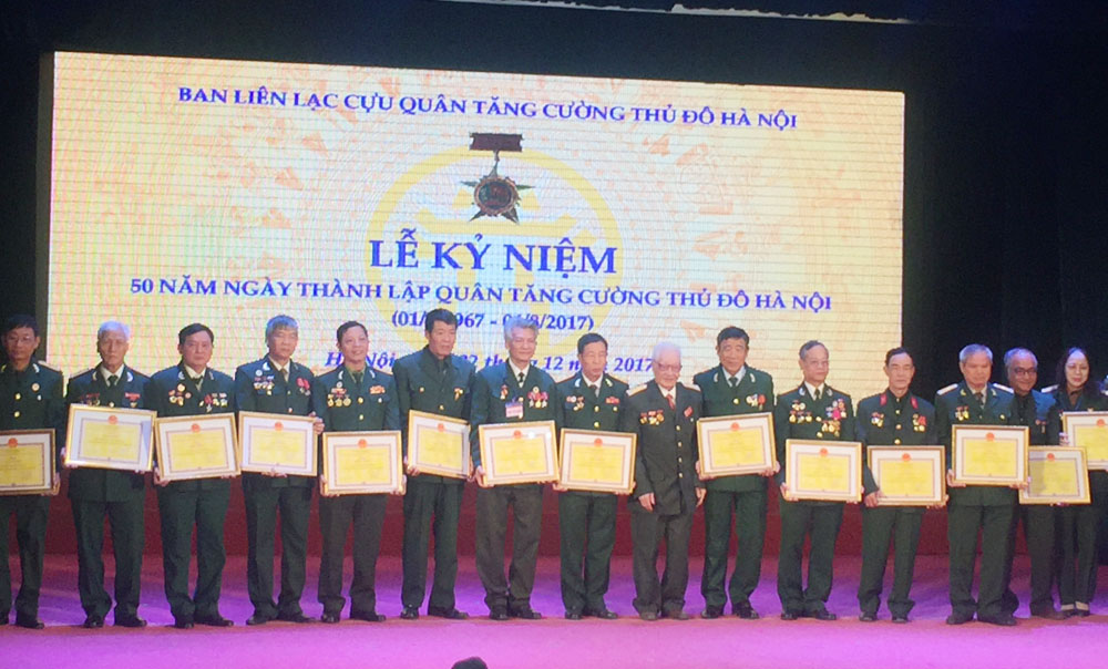 Kỷ niệm 50 năm ngày thành lập quân tăng cường Thủ đô Hà Nội
