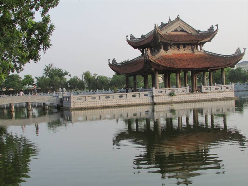 Về Kinh Bắc khám phá vẻ đẹp Đền Đô