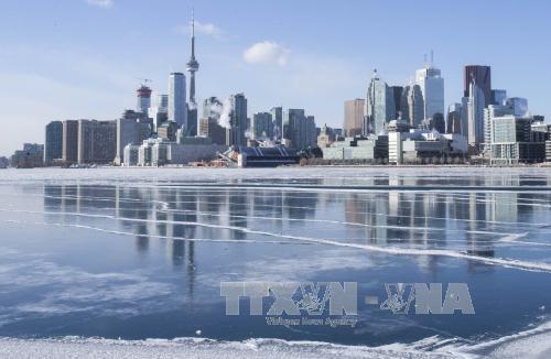 Canada Mưa băng gây tê liệt hoạt động giao thông ở miền Nam Quebec