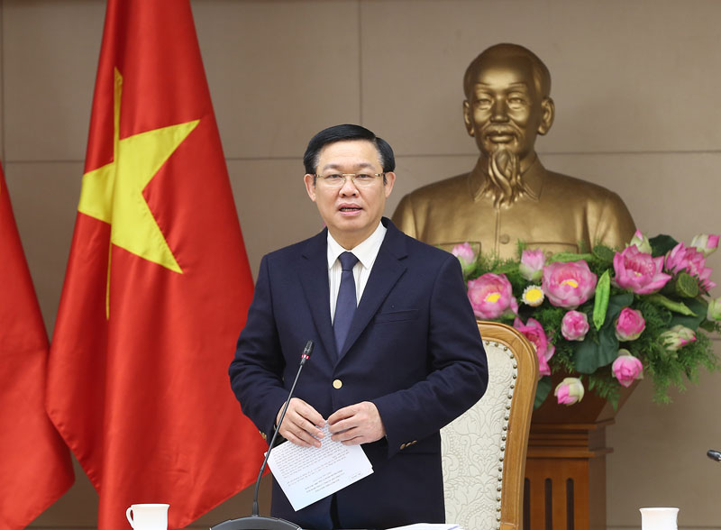 Phó Thủ tướng Vương Đình Huệ chủ trì cuộc họp về tạo thuận lợi thương mại