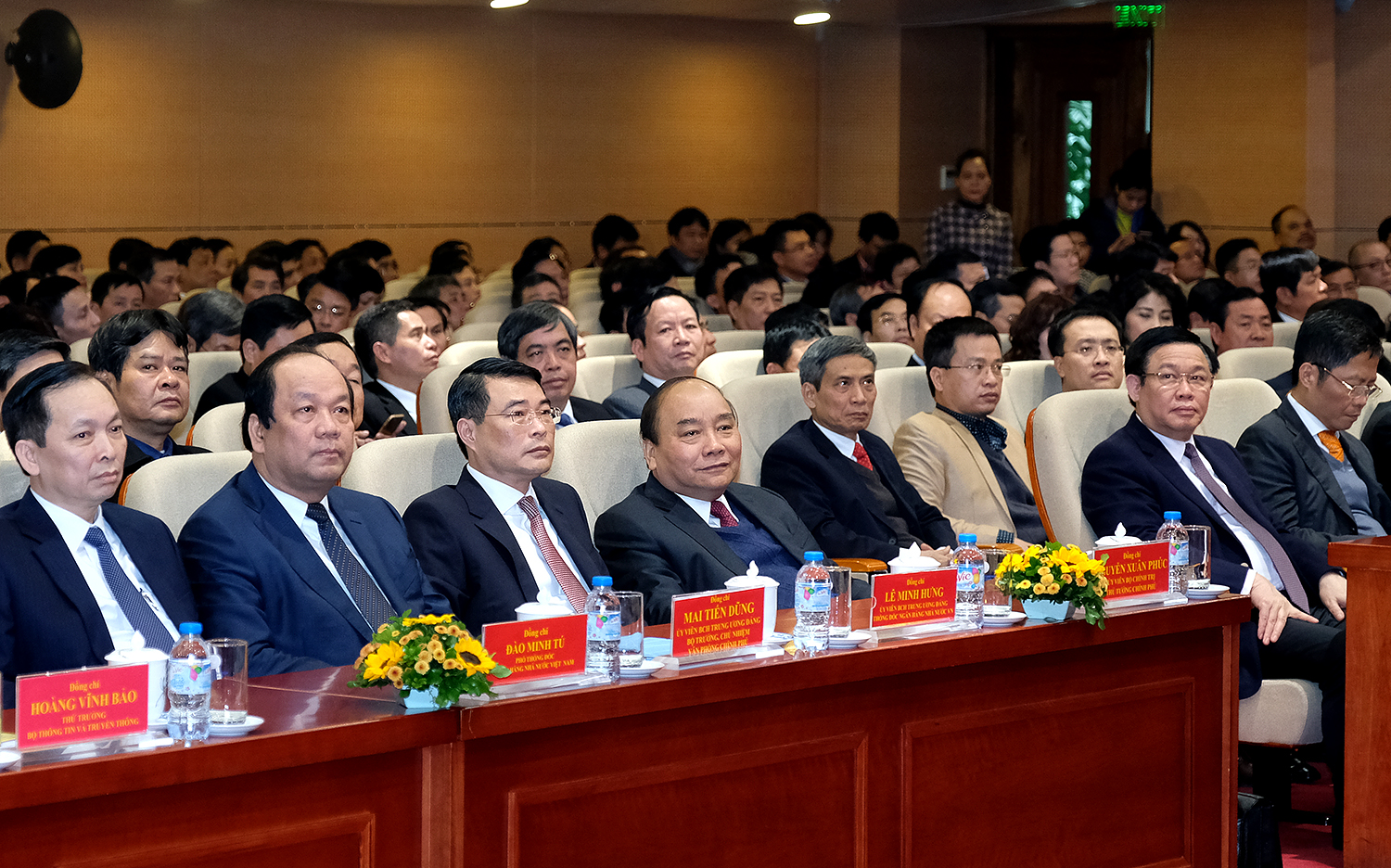 Năm 2018, ngành ngân hàng phải đi tiên phong trong thực hiện phương châm hành động của Chính phủ