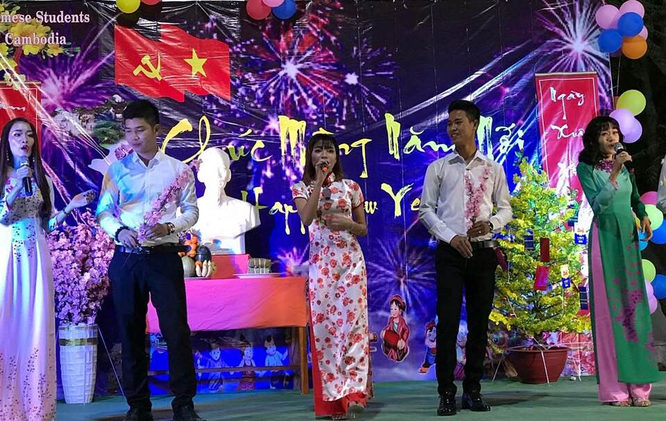 Sinh viên Việt Nam tại Campuchia chào đón Xuân Mậu Tuất 2018