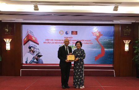 Thêm một thành viên mới được kết nạp vào Câu lạc bộ “Vì Hoàng Sa - Trường Sa thân yêu”